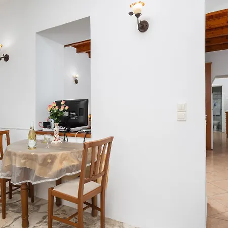 Dinos Apartamento Katávolos