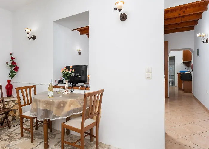 Dinos Apartamento Katávolos